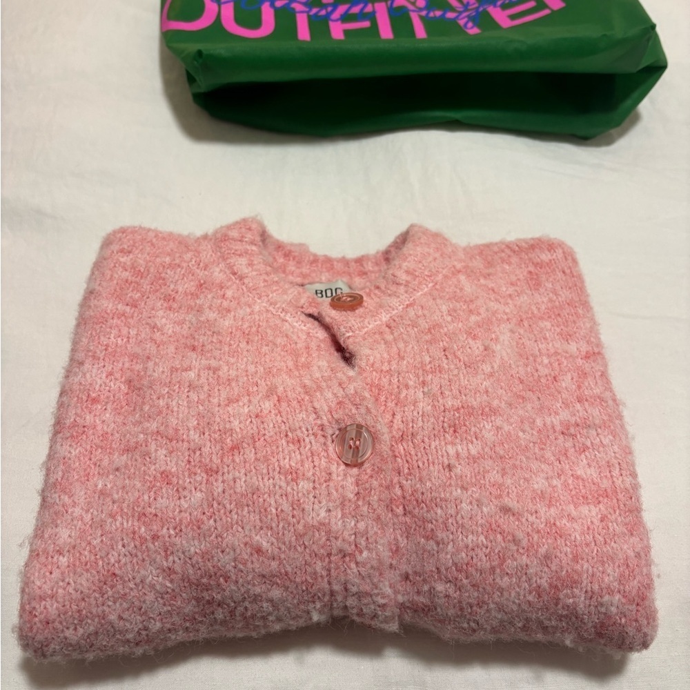 NWT Urban Outfitters BDG Becca Brushed Knit Oversized Fuzzy Cardigan Sweater - Picture 4 of 7